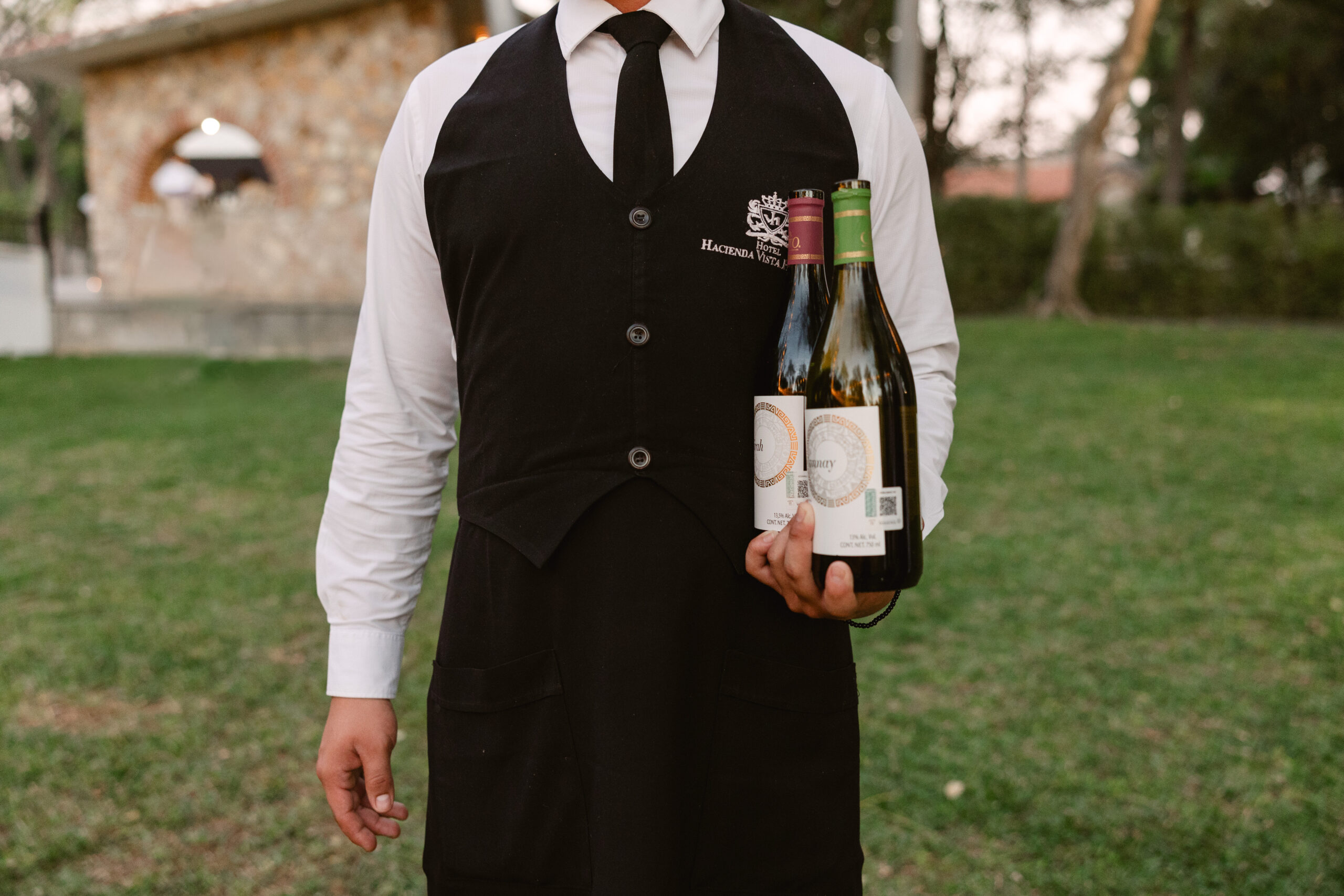 How to Plan Your Dream Destination Wedding on a Budget